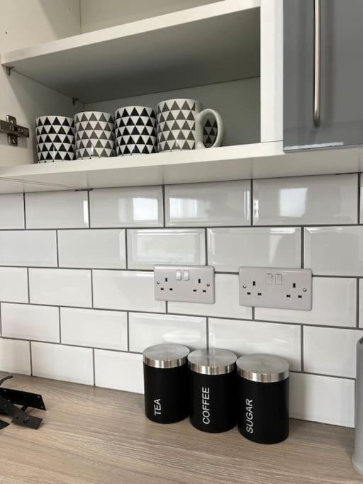 Catherine 5 Bedroom House كرو المظهر الخارجي الصورة