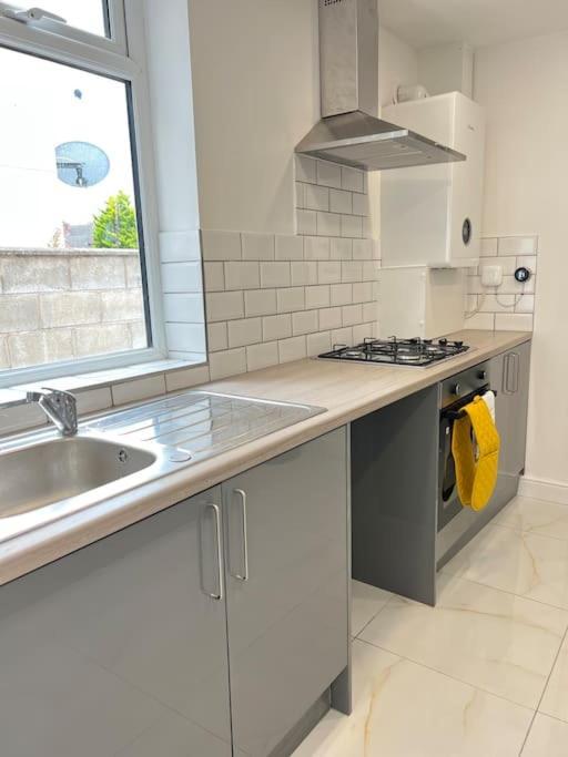 Catherine 5 Bedroom House كرو المظهر الخارجي الصورة