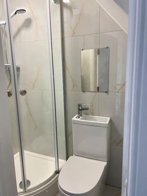 Catherine 5 Bedroom House كرو المظهر الخارجي الصورة