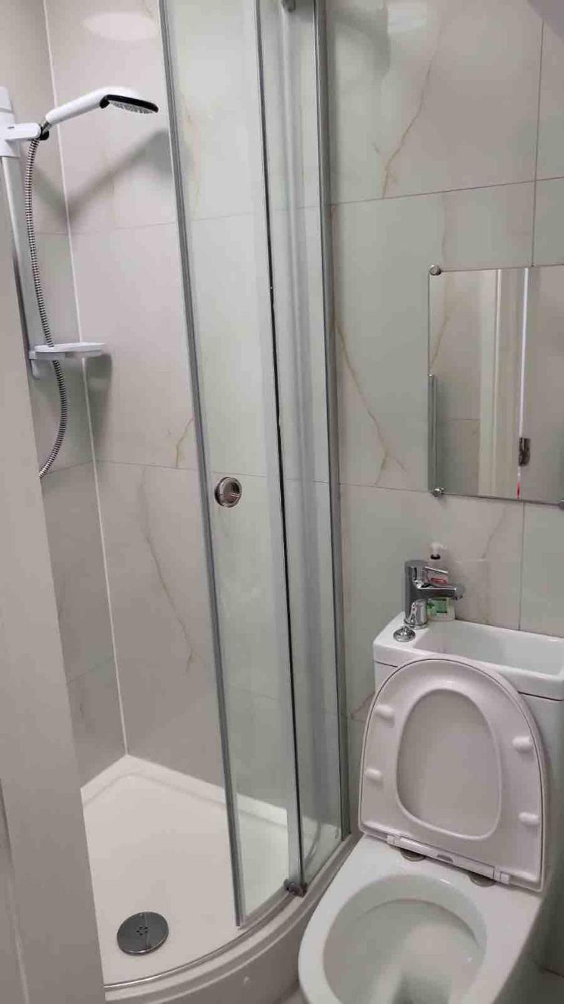 Catherine 5 Bedroom House كرو المظهر الخارجي الصورة